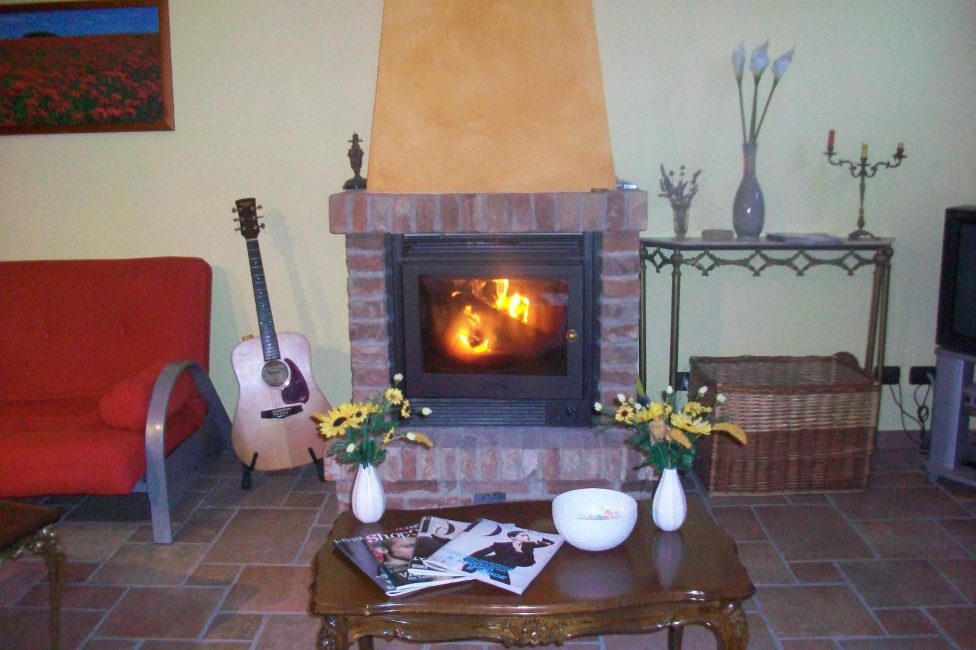 Tra... Monti E Vigne Bed and Breakfast La Morra Buitenkant foto
